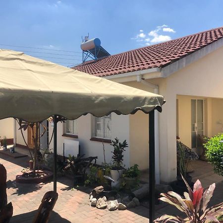 Kwampofu Guest House Harare Eksteriør bilde
